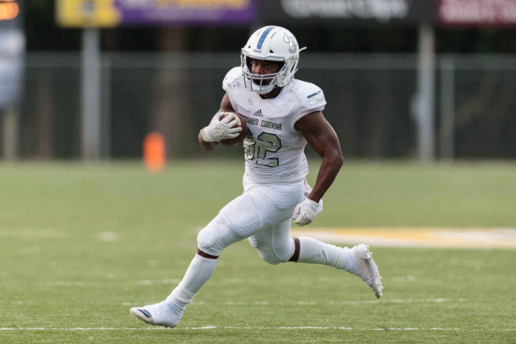 The Ragin' Bulls come from behind in the Battle of the Horns to defeat the Vikings 27-20.